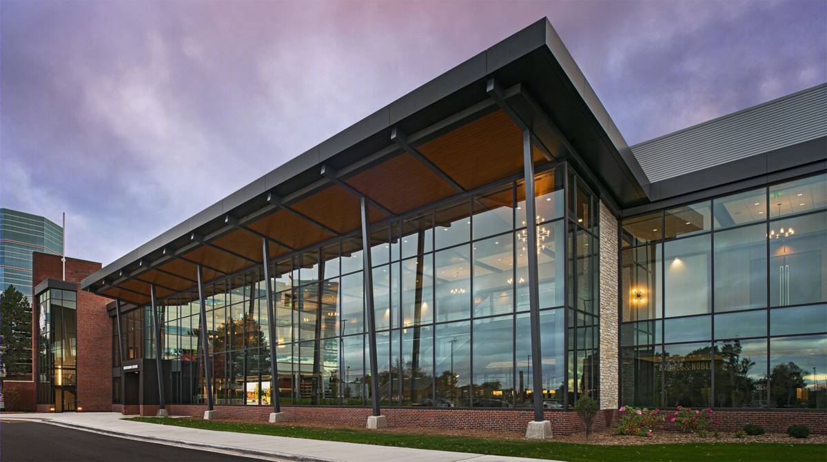 北密歇根大学北部中心 · 现代会议与社交空间-11