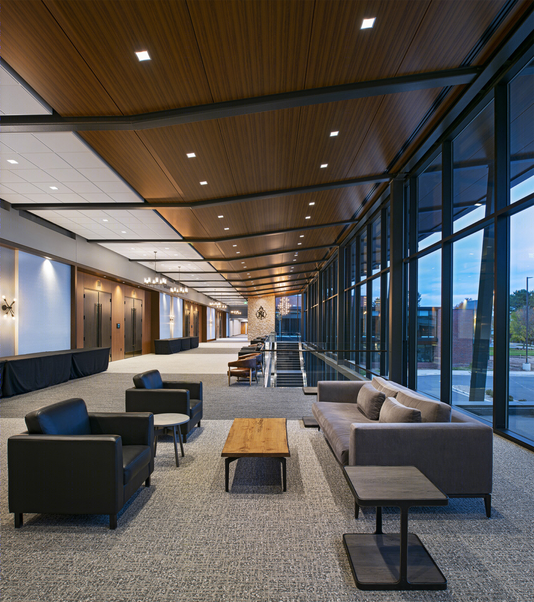 北密歇根大学北部中心 · 现代会议与社交空间-13