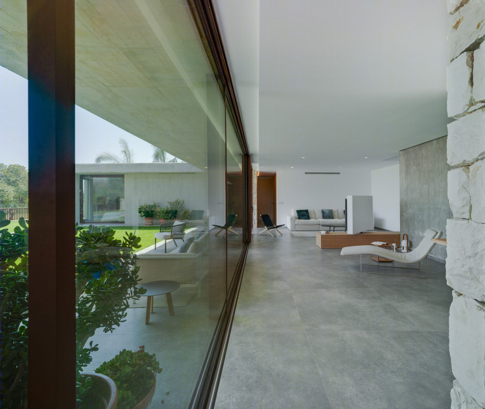 2020 年西班牙高尔夫海滩别墅设计-16