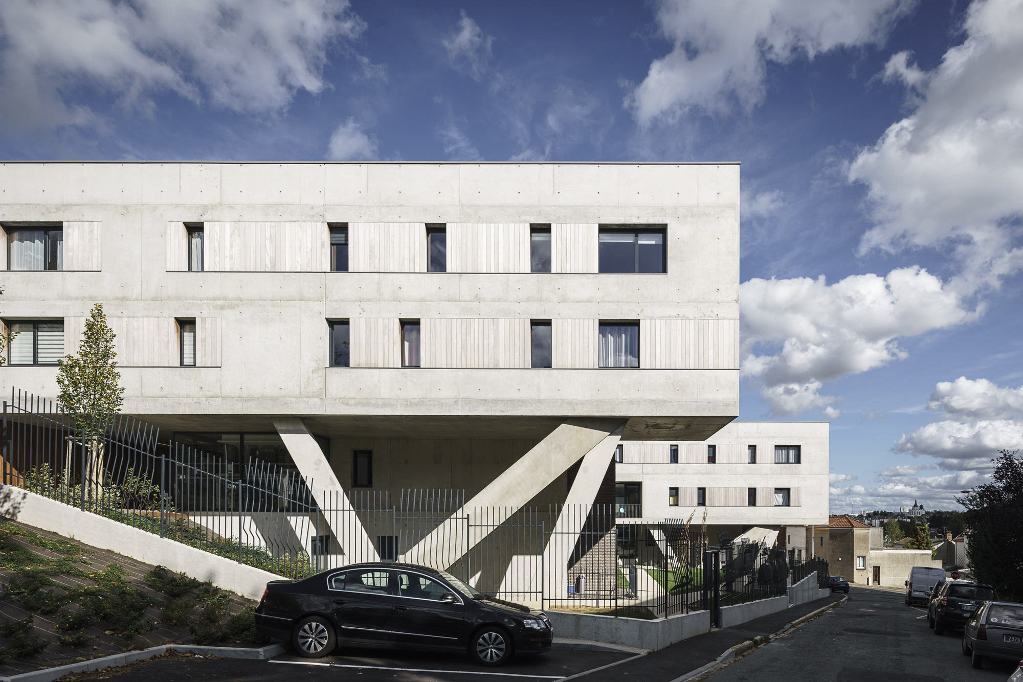 莱斯·哈拉特斯老年住房-5