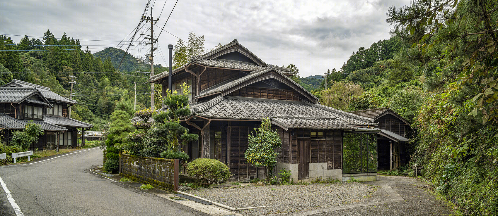 日本神山研究室主屋改造,传统日式住宅的现代新生-2