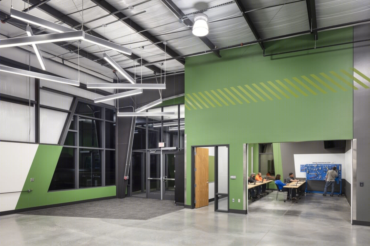 Ivy Tech 社区学院先进制造与自动化中心丨GMB Architecture + Engineering-16