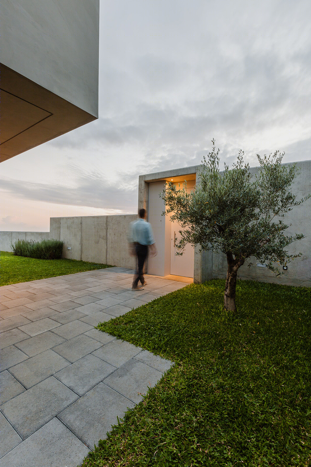 葡萄牙福尔摩斯谷住宅-19