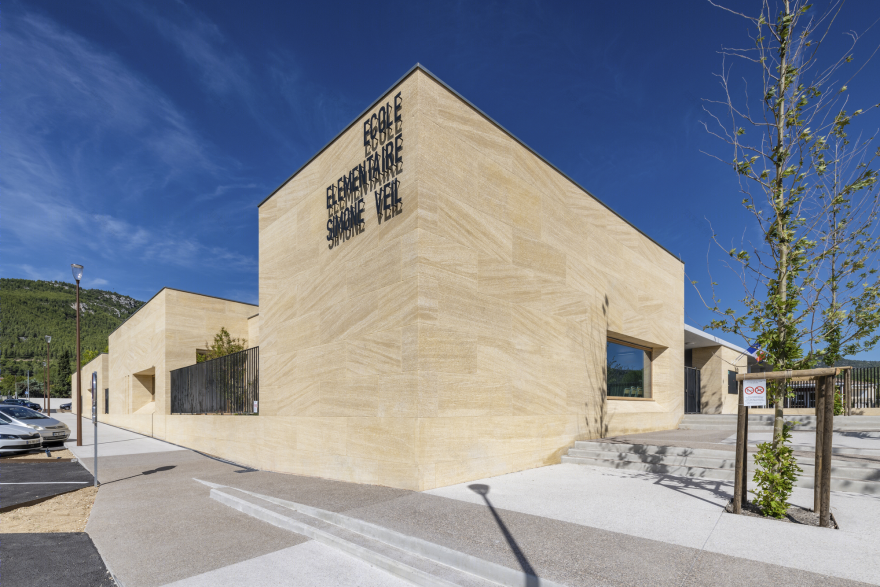 法国 Cuges-les-Pins 的 Molina 学校扩建与翻新-21