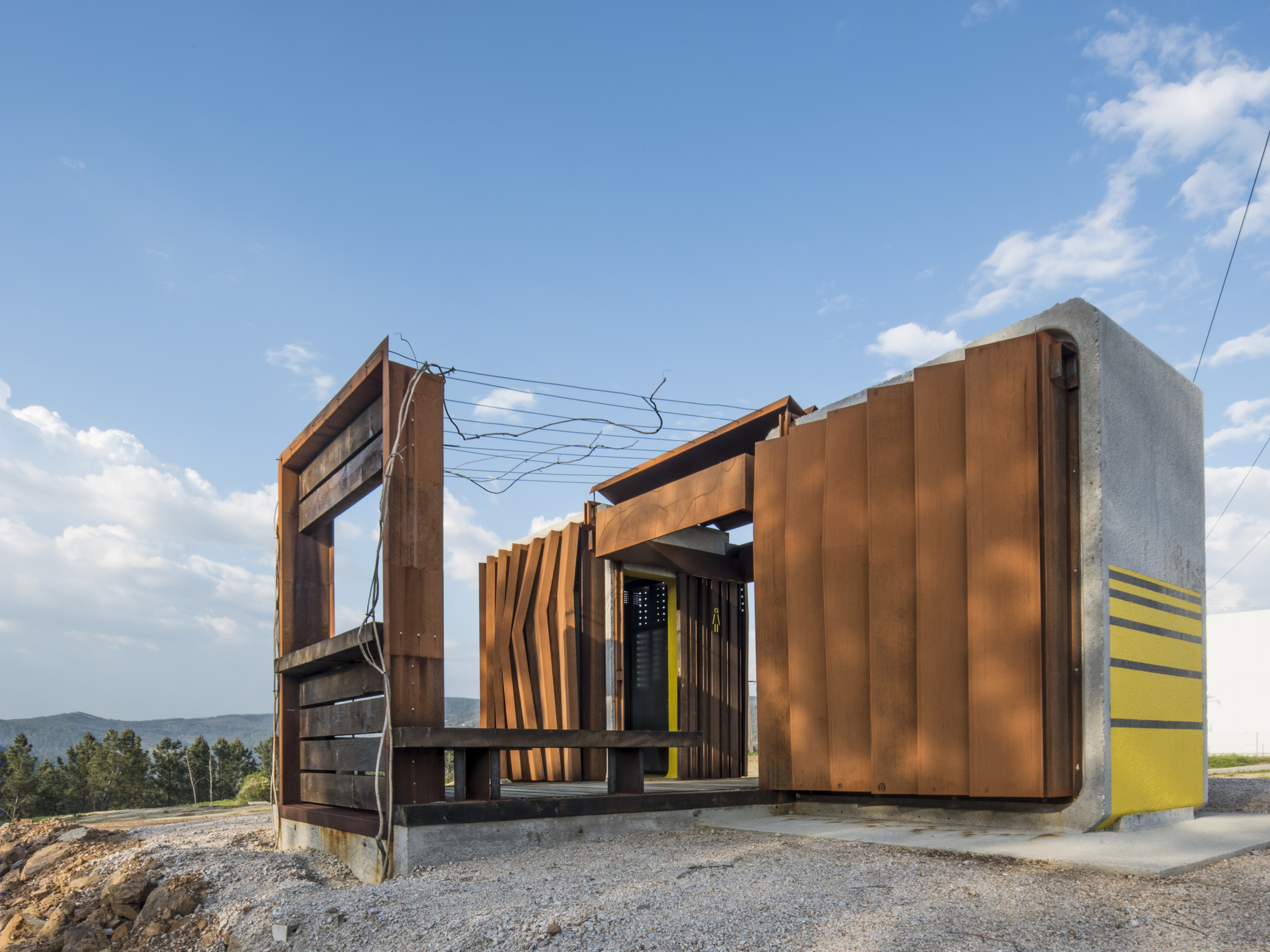 特拉多的生态公共厕所-23