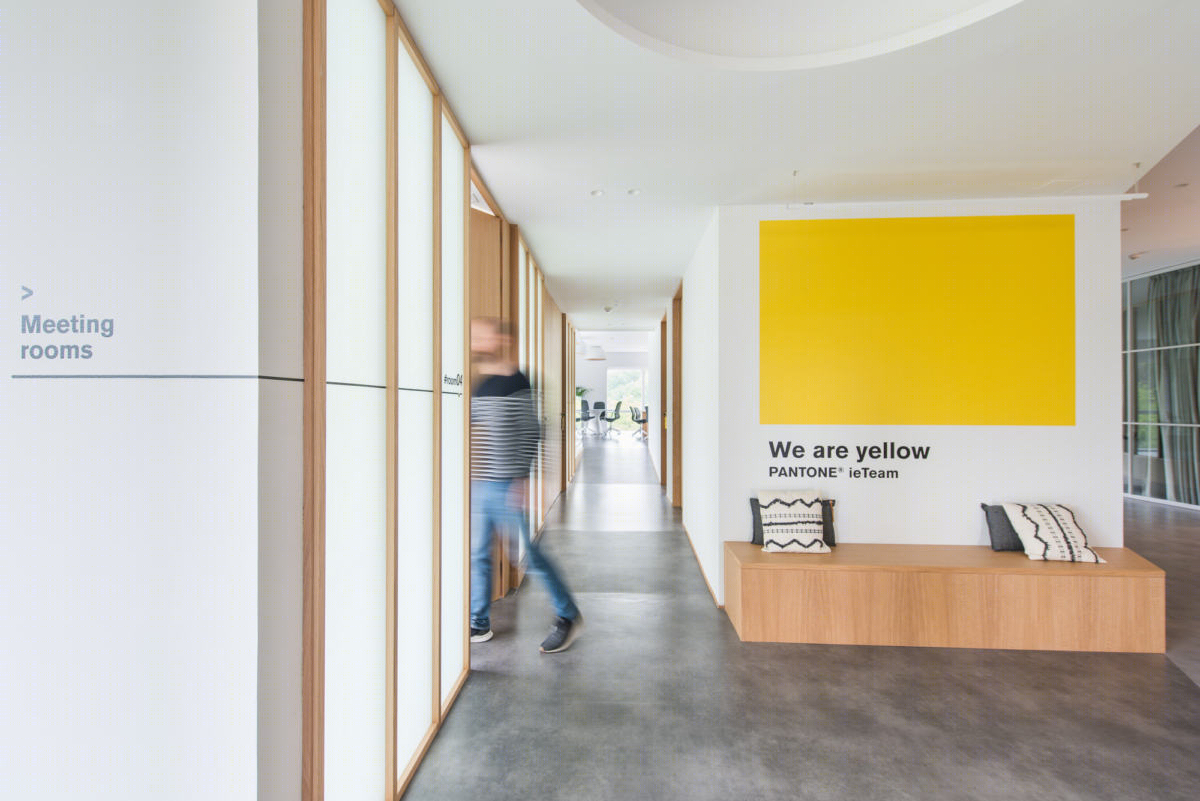 国际咨询公司 ieTeam 办公室 – 温馨家居风格的设计亮点-16