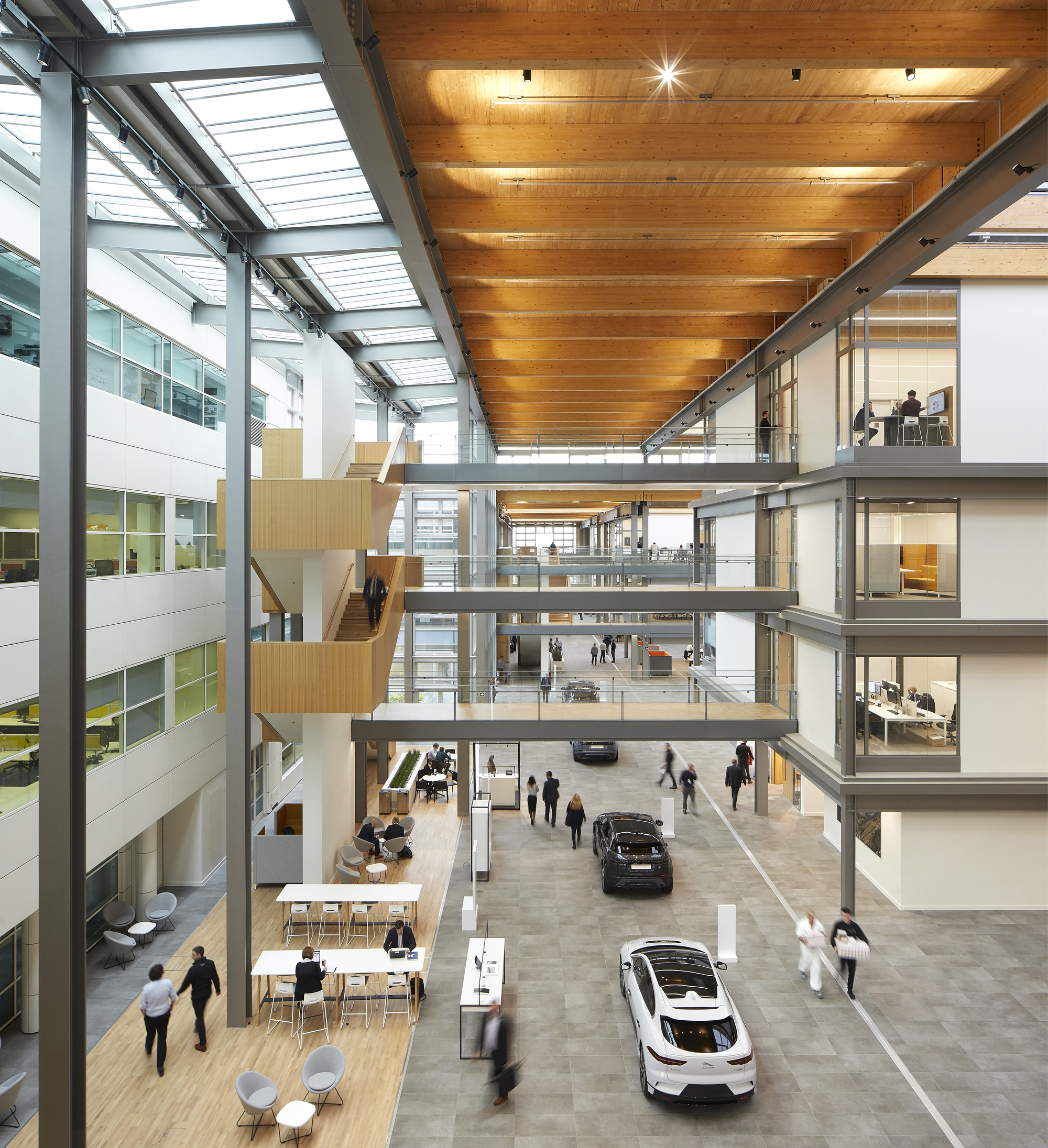 Jaguar Land Rover 先进产品创造中心_汽车设计新地标-8