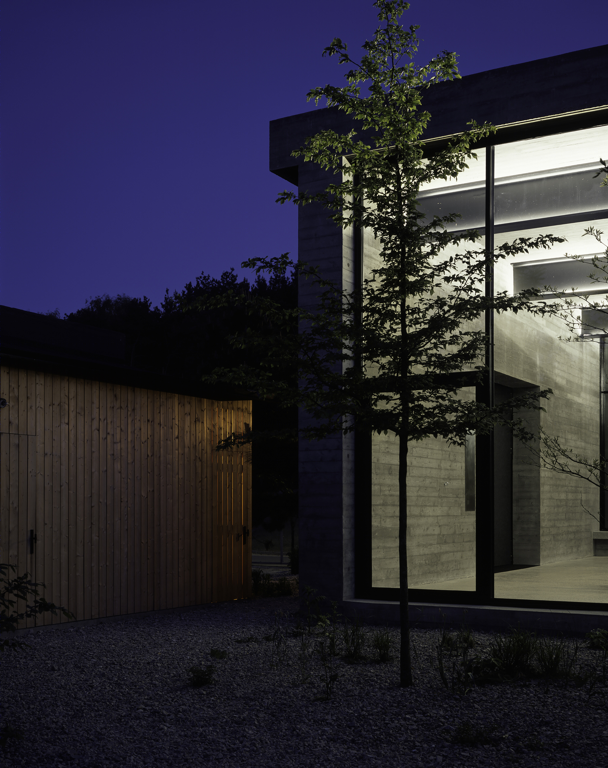 混凝土与玻璃的完美结合 | Monika Sosnowska 的工作室-15