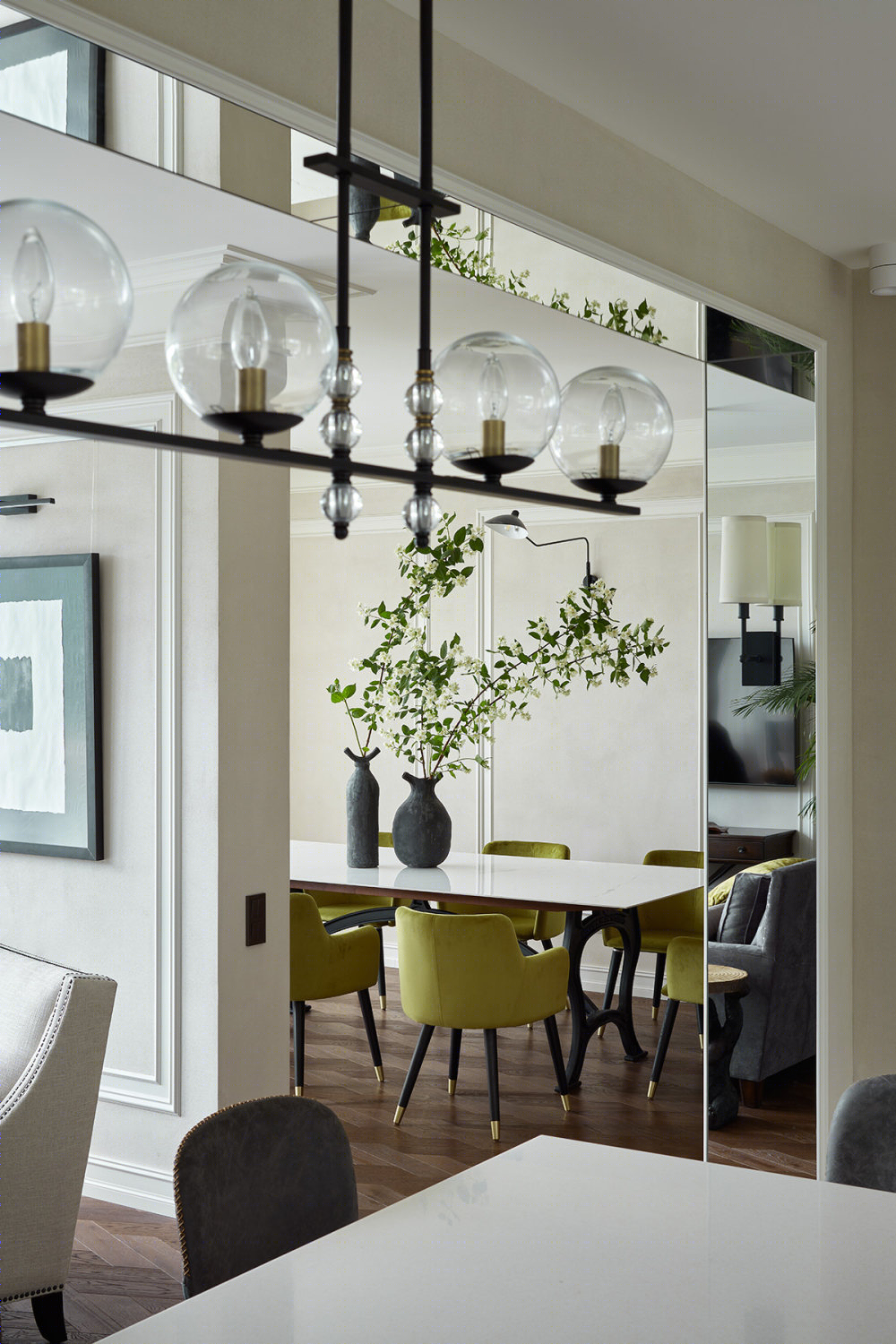 自然色彩与镜面厨房的俄式双层别墅设计丨Intro by Chak 工作室-15