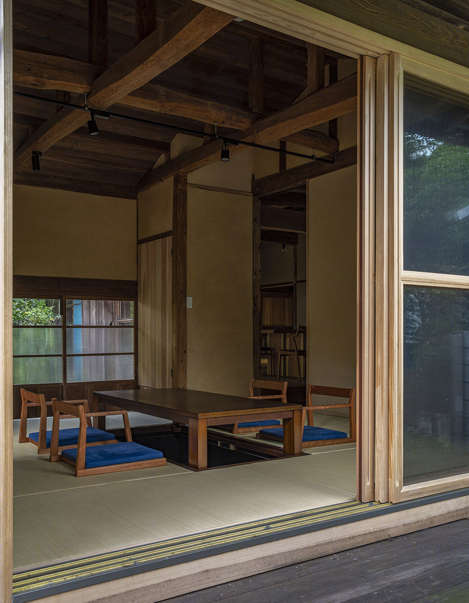 日本神山研究室主屋改造,传统日式住宅的现代新生-18