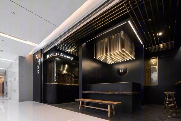 成都高桌子低板凳面馆-25