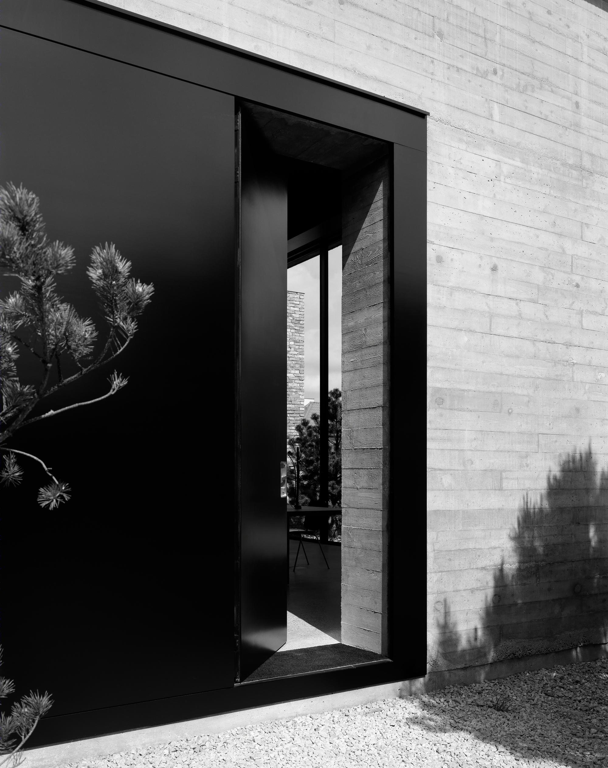 混凝土与玻璃的完美结合 | Monika Sosnowska 的工作室-16