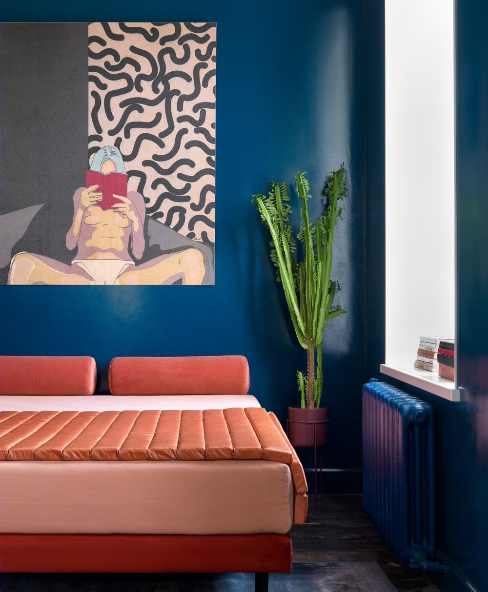 色控下的空间-11