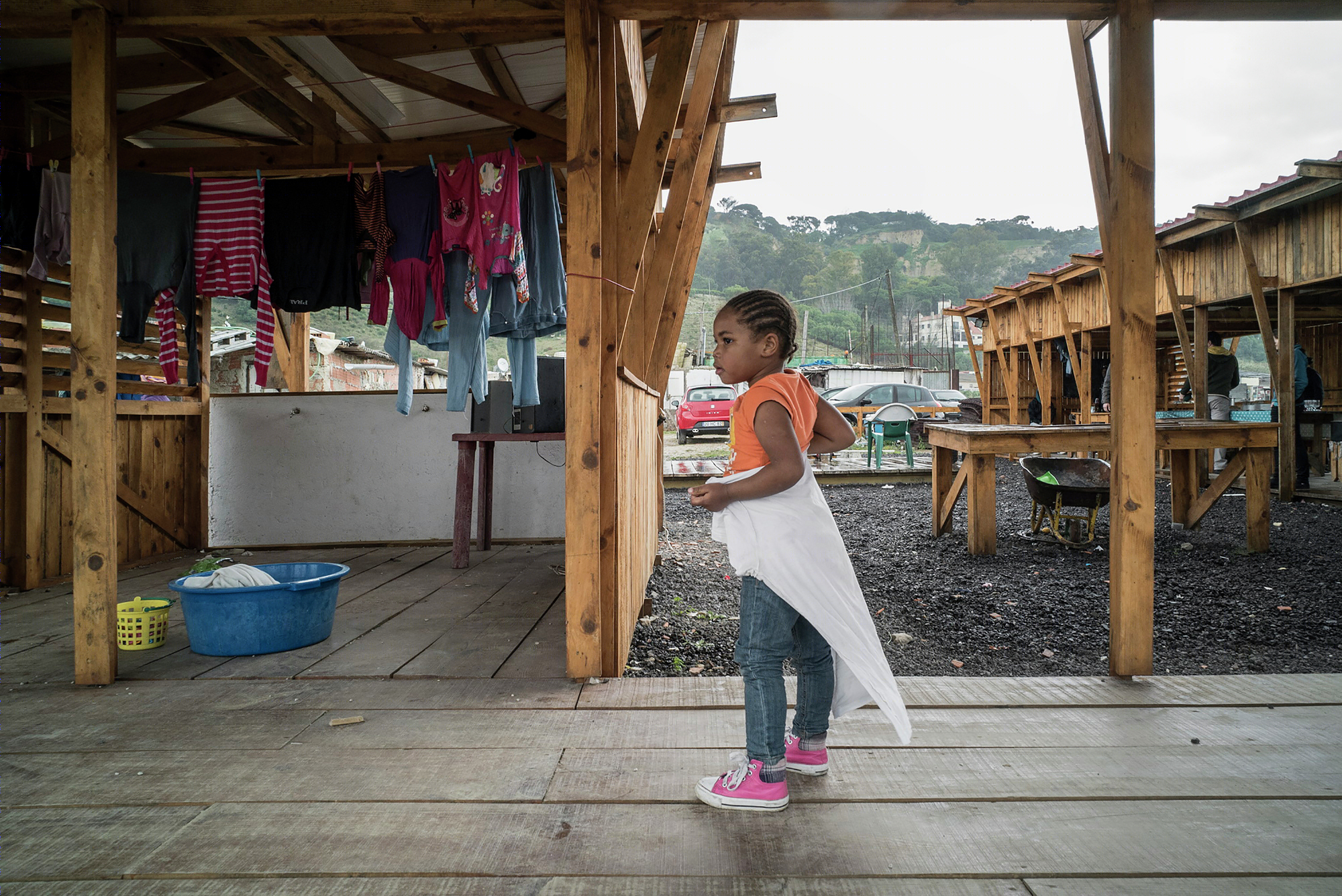 悬崖之上的共享厨房——葡萄牙 Terras da Costa 社区改善计划-61