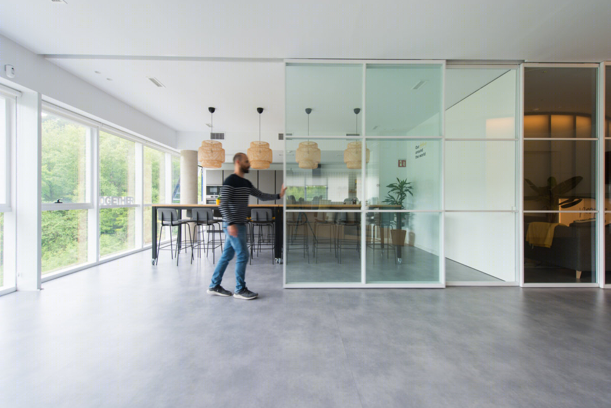 国际咨询公司 ieTeam 办公室 – 温馨家居风格的设计亮点-19