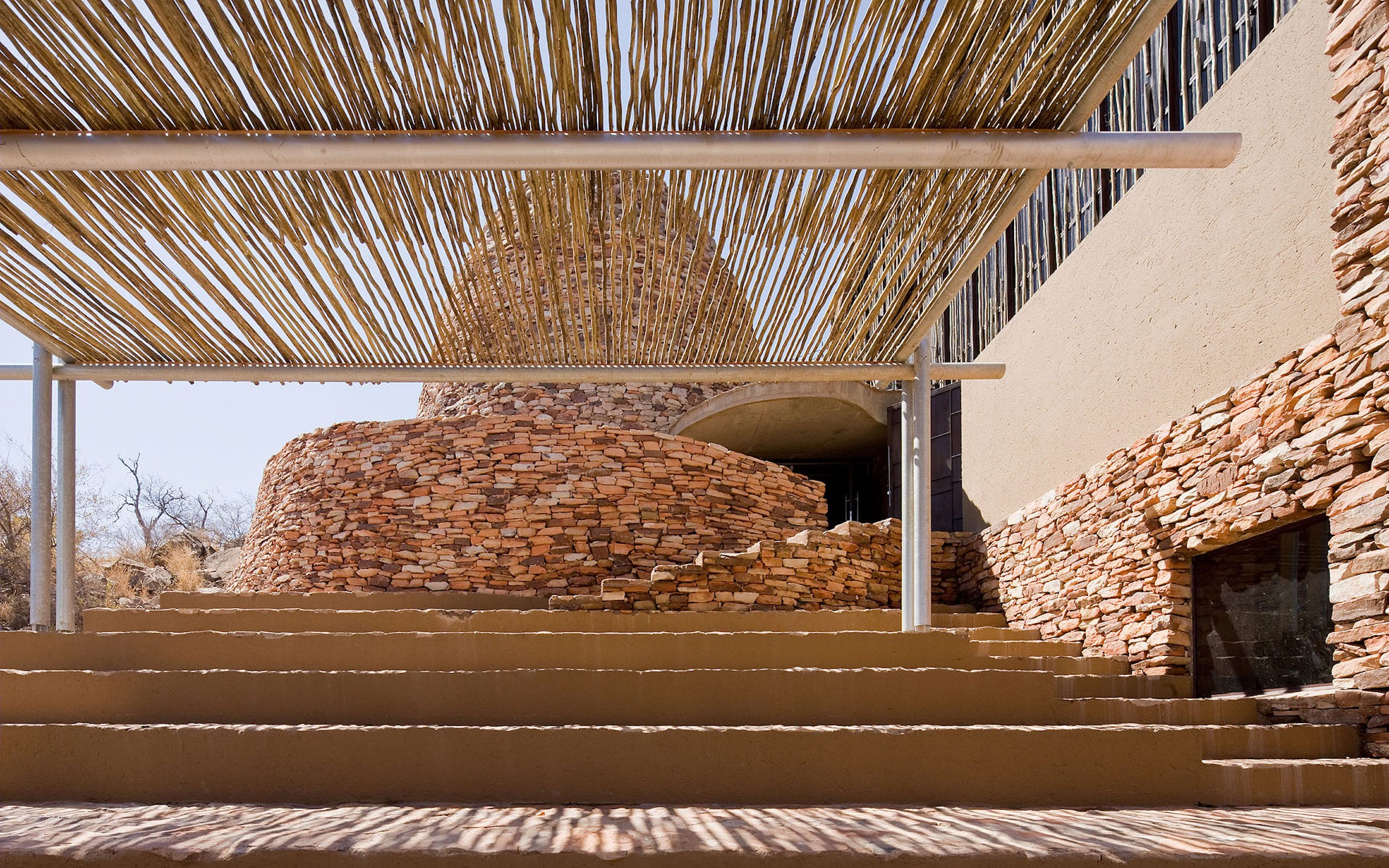 南非马蓬古布韦国家公园演绎中心丨Light Earth Designs-11