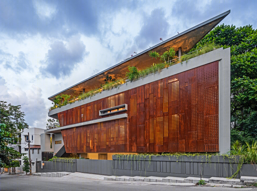 班加罗尔“隐身”三角住宅设计-6