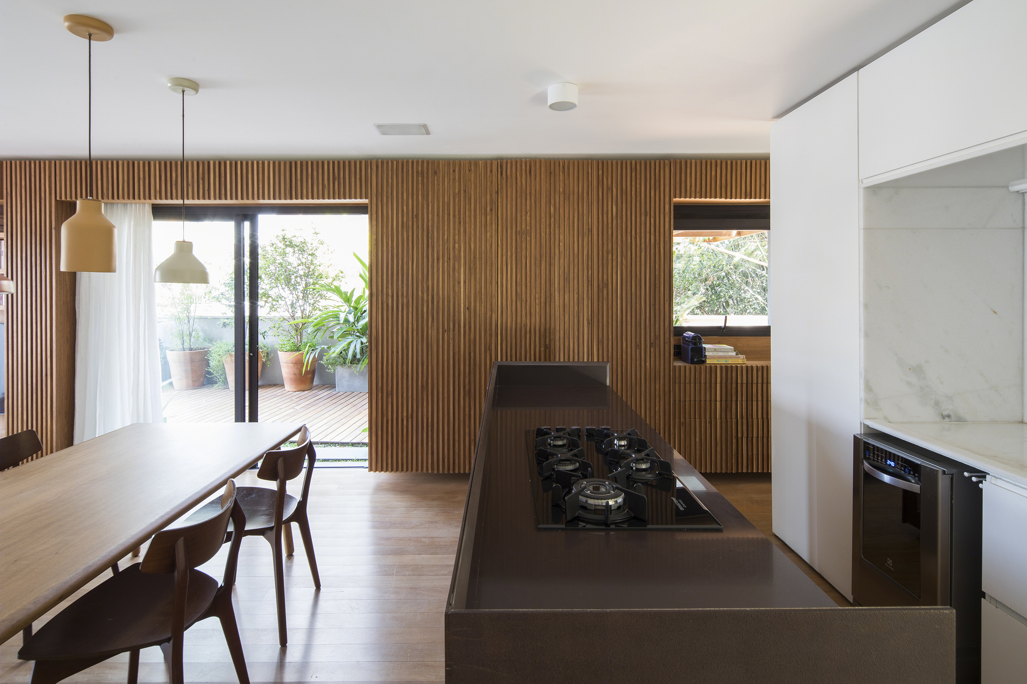 巴西 FLO 公寓 | 绿意盎然的自然生活空间-8