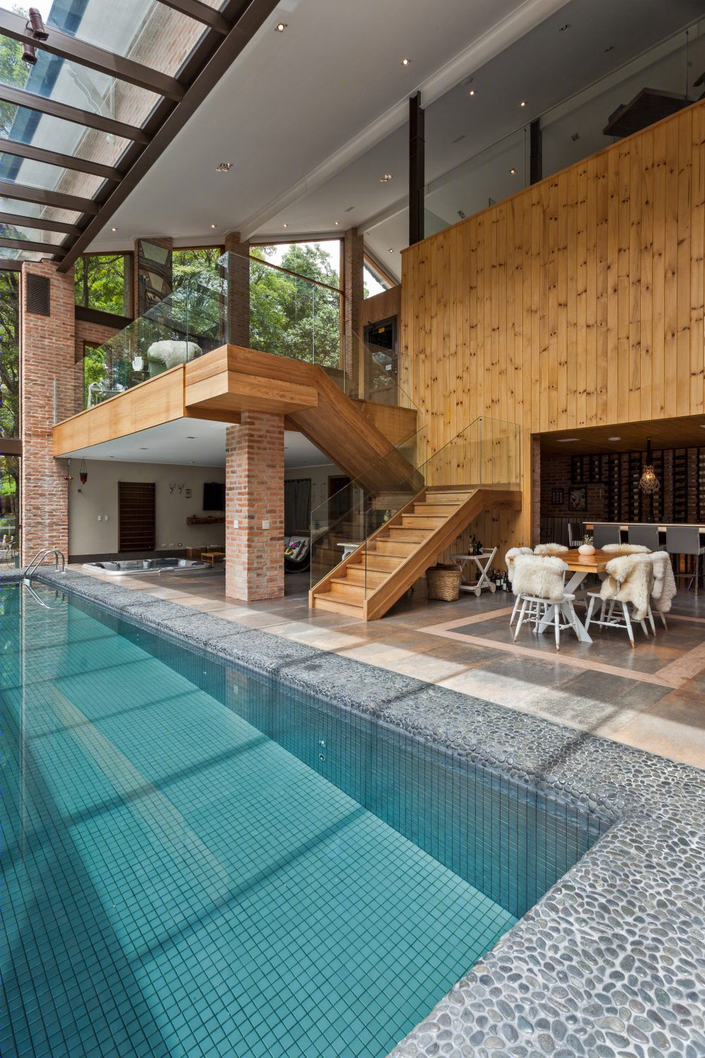 巴西山林间湖景与现代建筑的完美融合-22