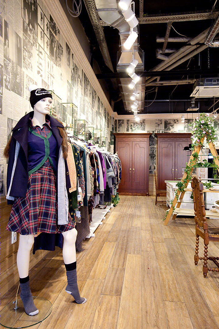 Mood Swings 服装专卖店-1