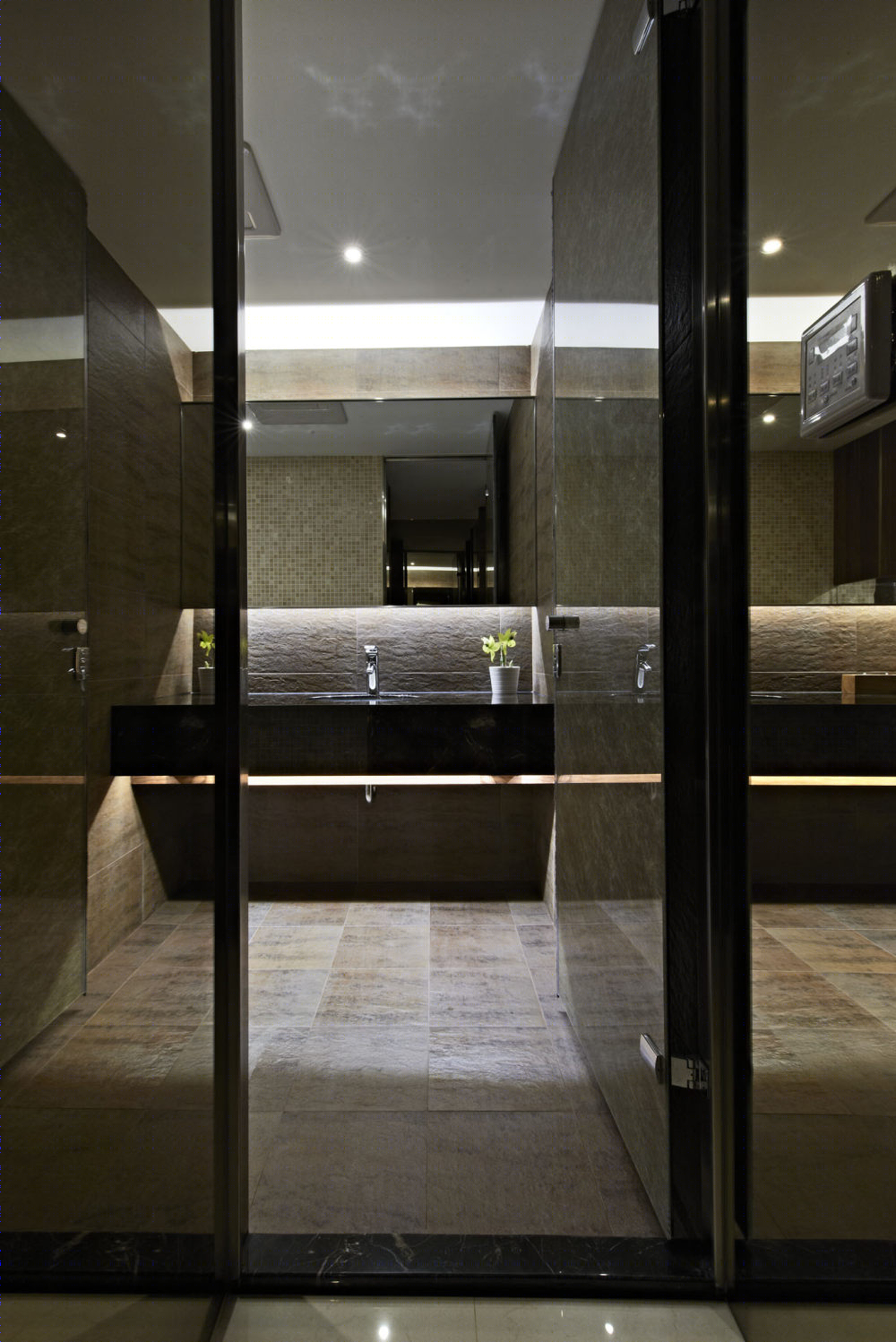 新台市金融业者豪华顶层公寓室内设计-18