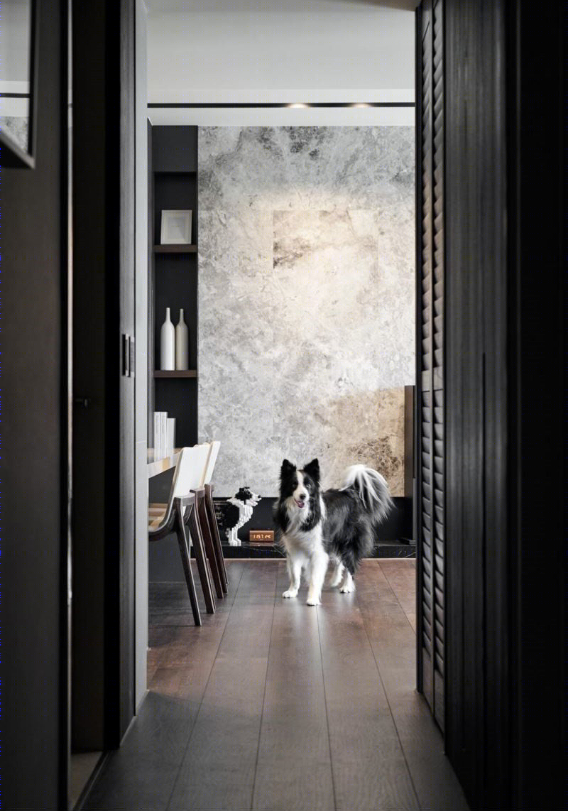 深木遇上大理石，打造现代住宅空间-0