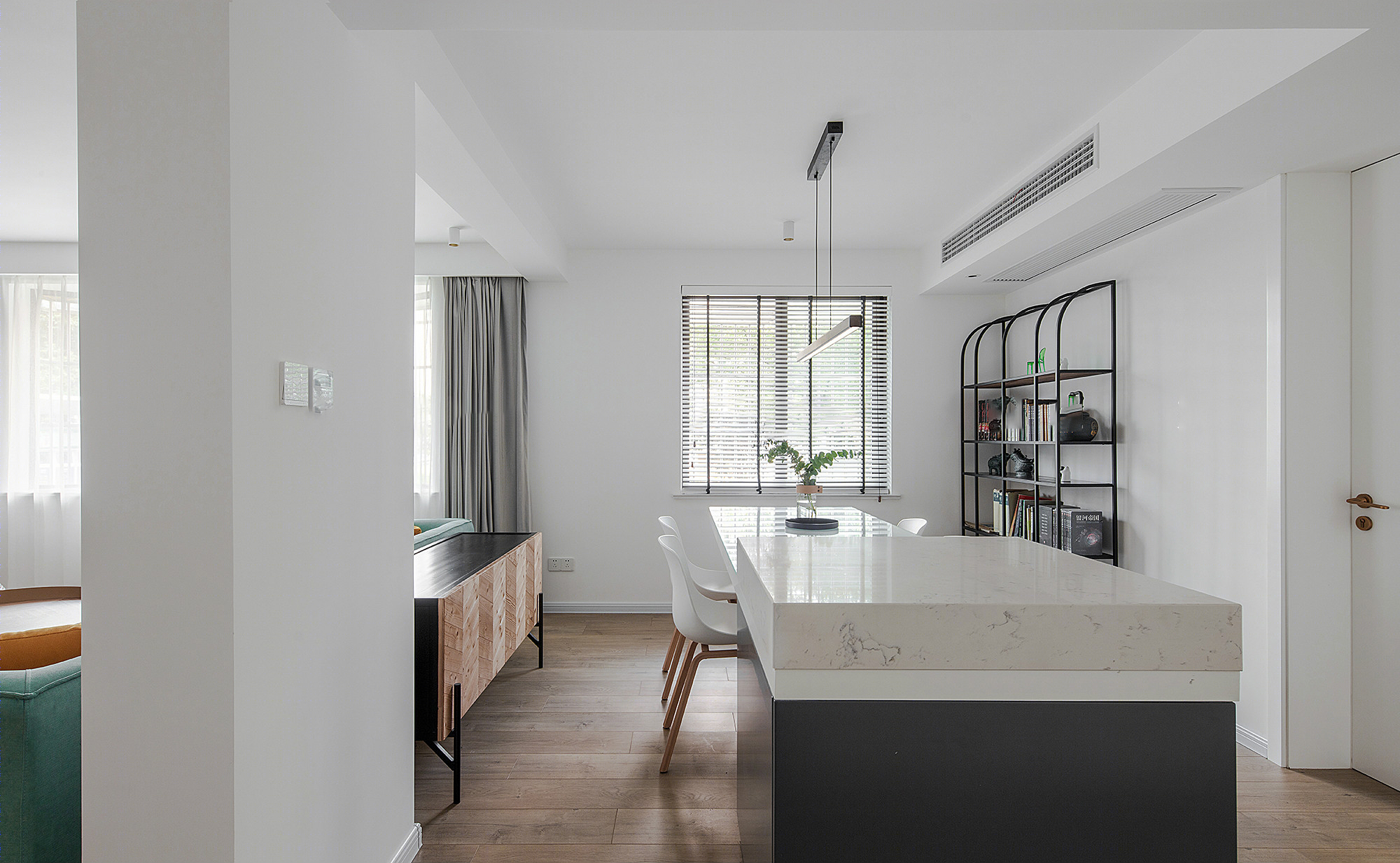 婚房翻新，2000 年建筑变身清新宜居空间-34