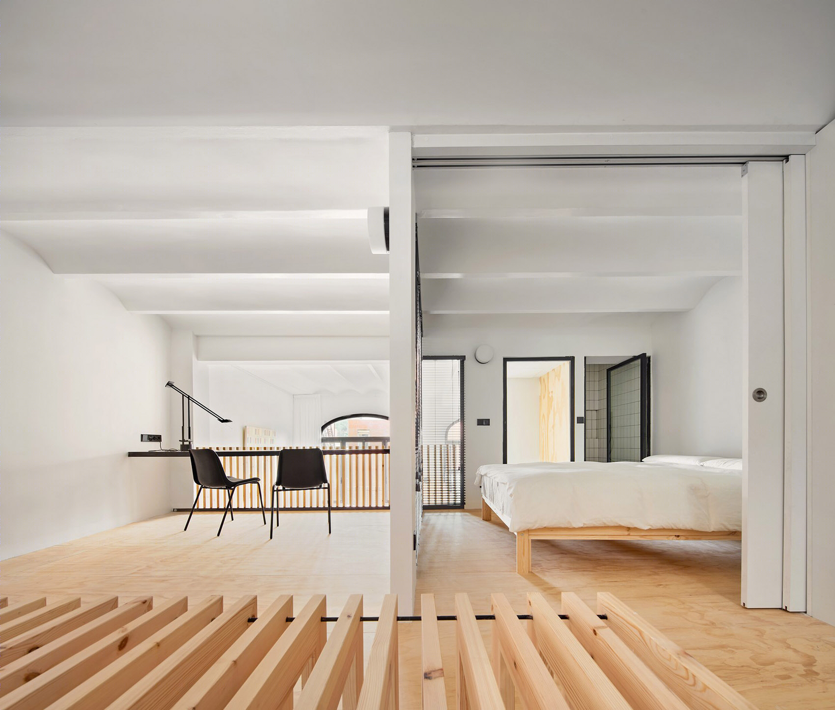 废墟中绽放的巴塞罗那“花”住宅-22