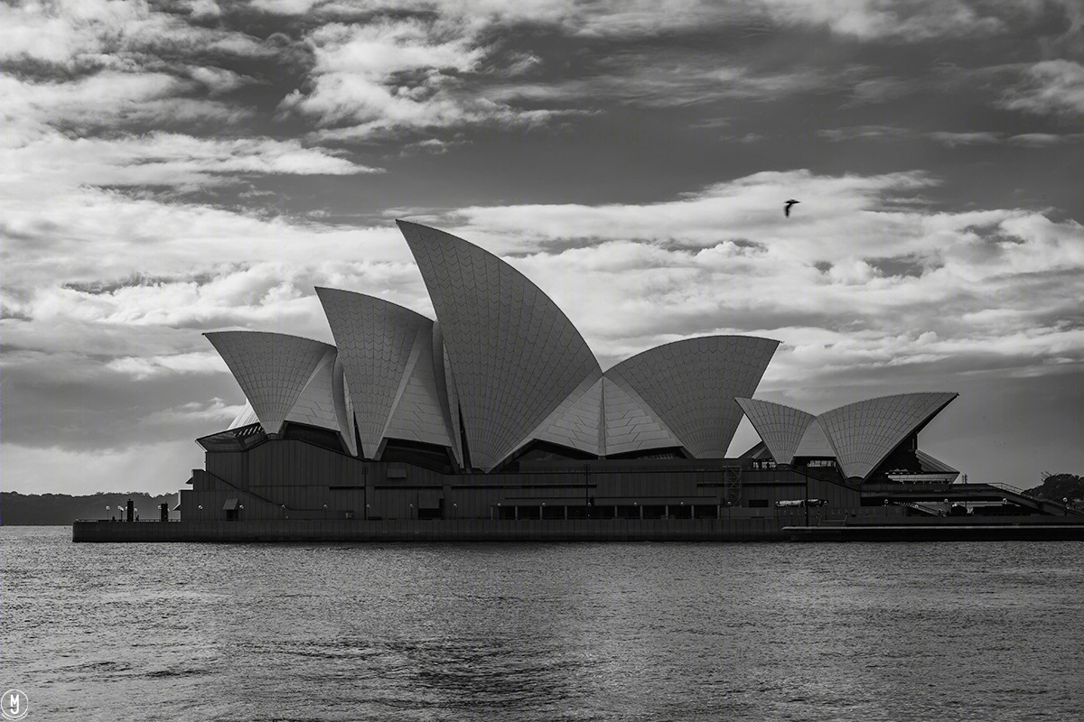 伦敦塔桥下的现代简约公寓-5