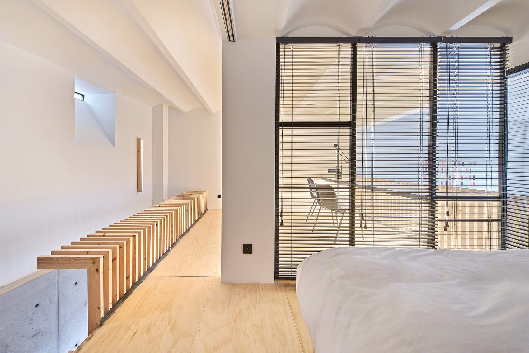 废墟中绽放的巴塞罗那“花”住宅-25