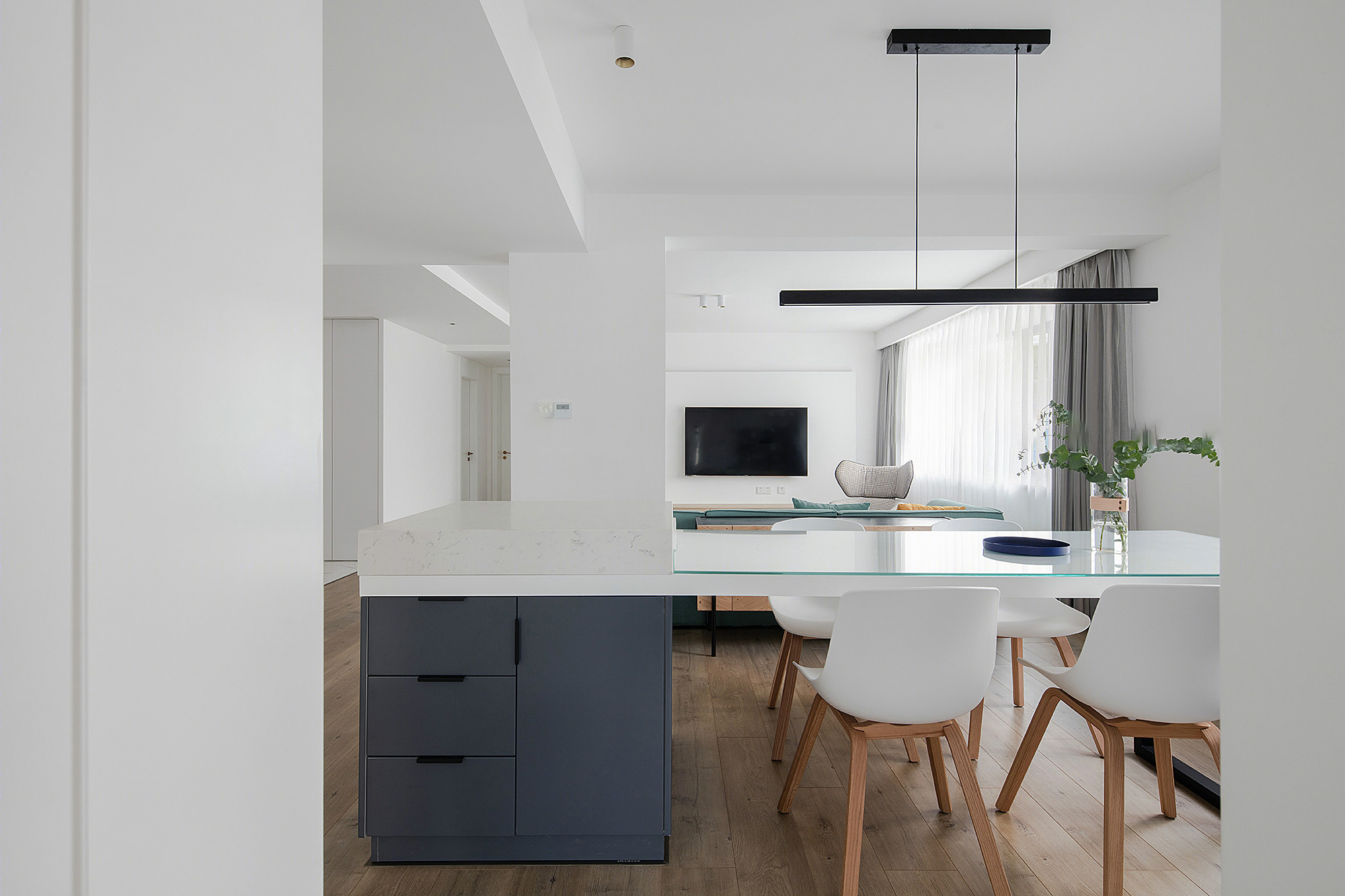 婚房翻新，2000 年建筑变身清新宜居空间-35