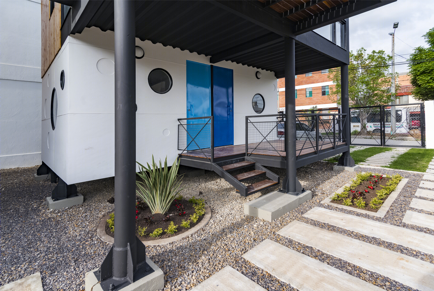 模块化垂直生长的哥伦比亚 Cubica Cabin-47