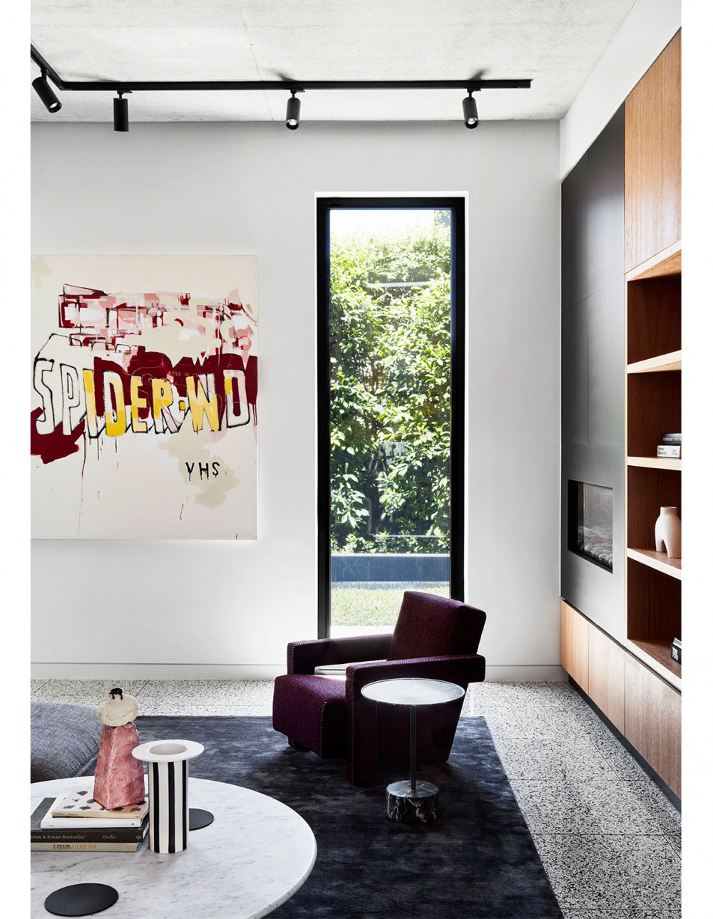 翠绿石材与温暖木质共奏的现代住宅-9