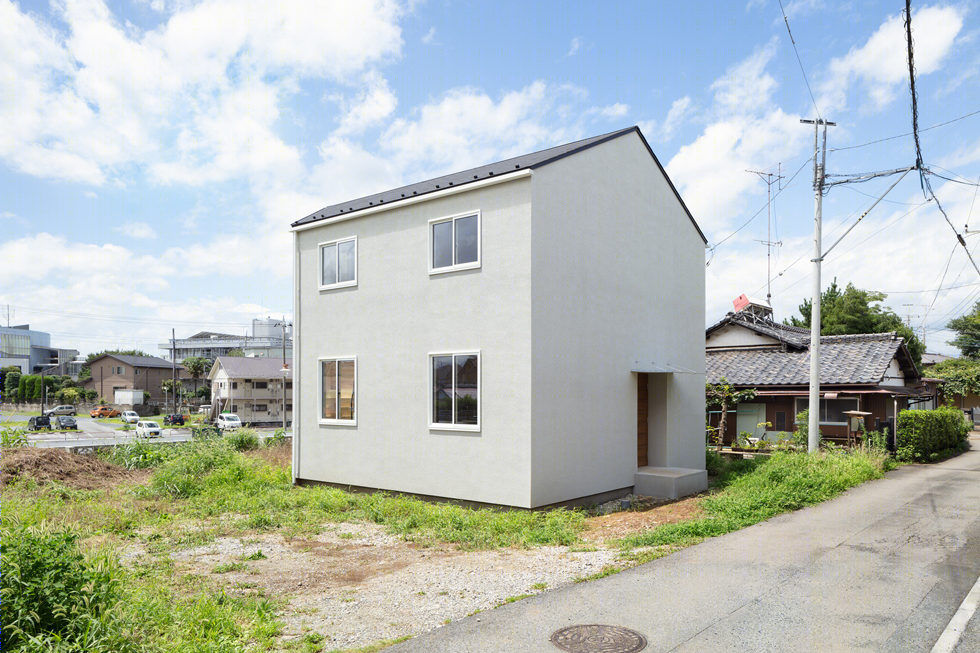 日本埼玉县四口之家 QUARTER 住宅,高效矩形平面与斜向窗户设计-4