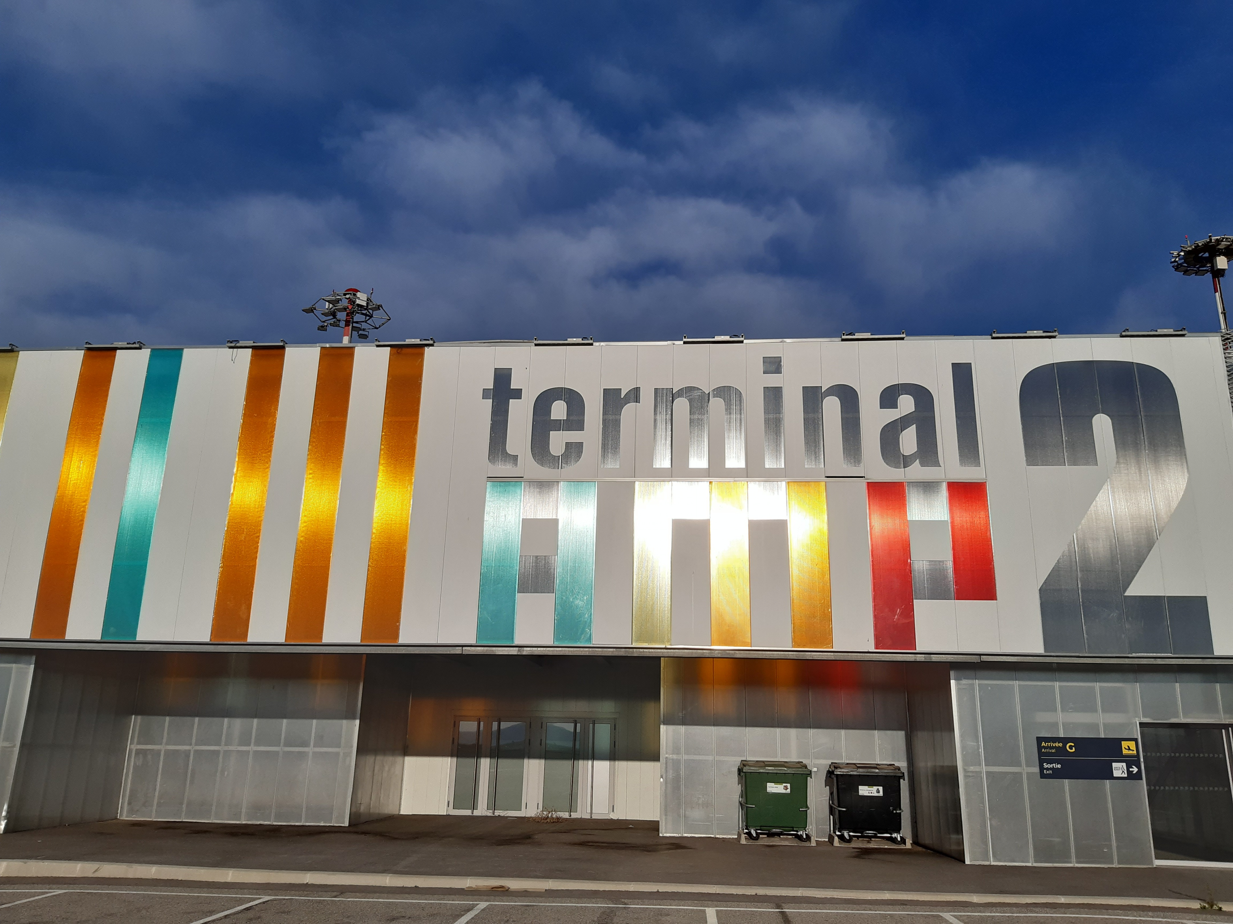 马赛机场 Terminal 2 翻新升级丨法国马赛-0