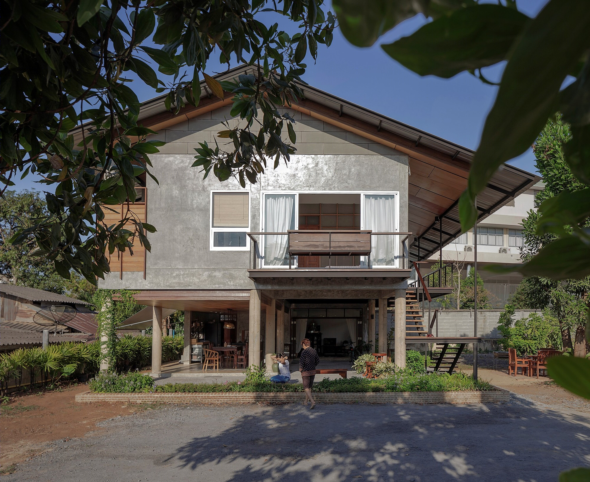 泰式度假别墅 Baan Lek Villa | 自然与现代共融的设计典范-11