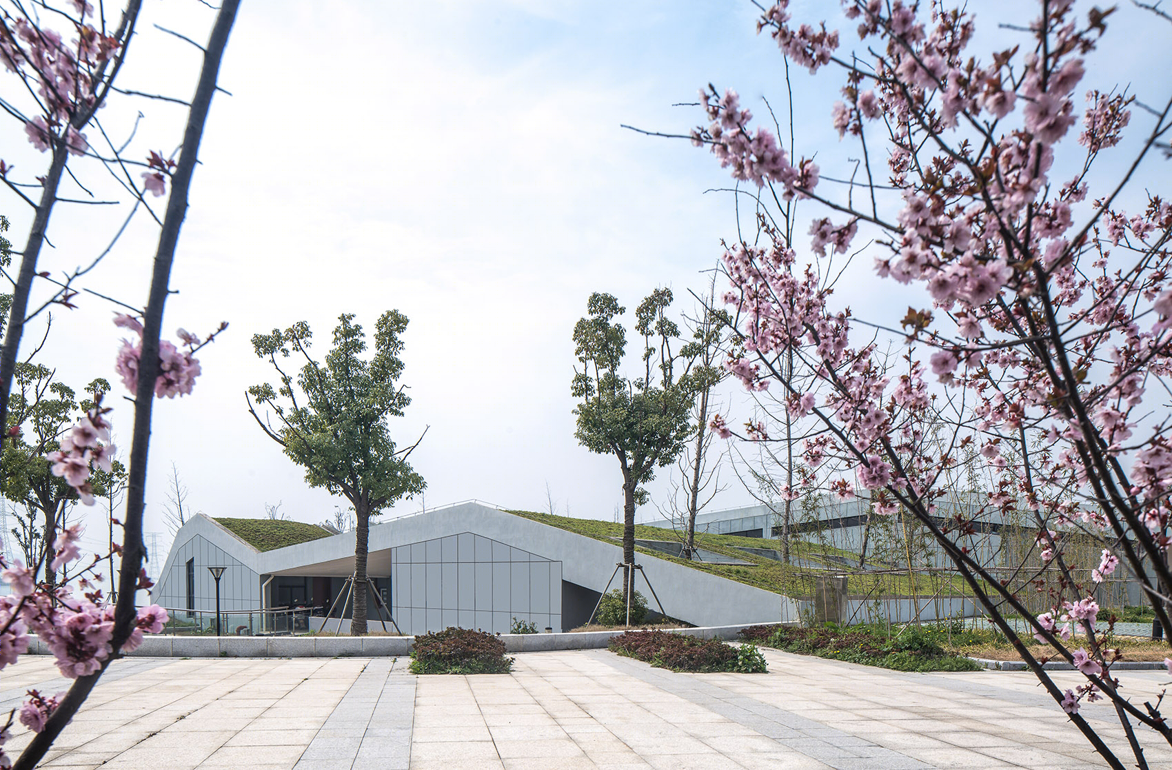 苏州东太湖防汛仓库 | 融入自然的绿色建筑设计-24