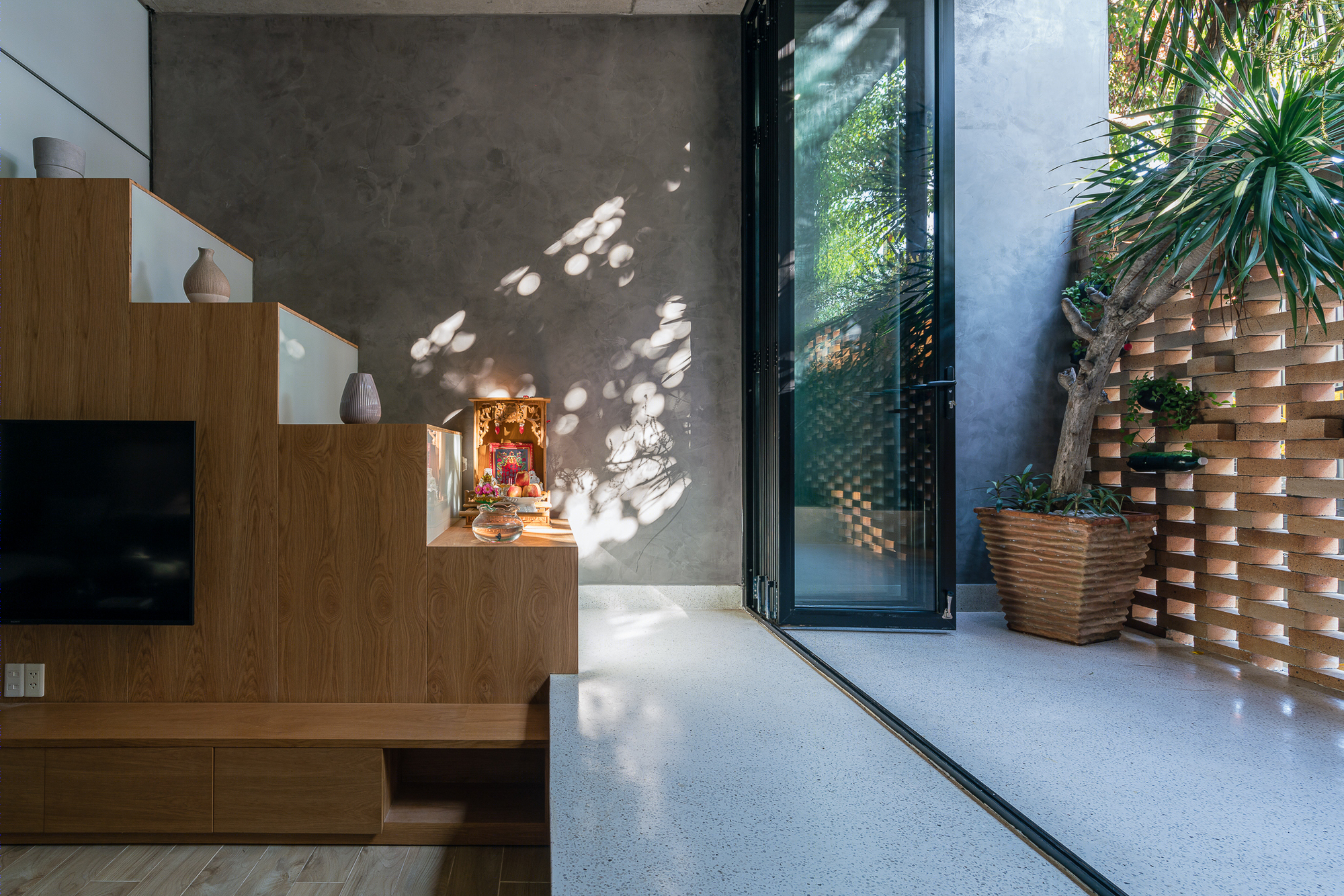 H 屋-20