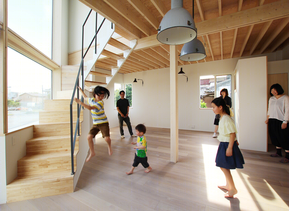 日本埼玉县四口之家 QUARTER 住宅,高效矩形平面与斜向窗户设计-21