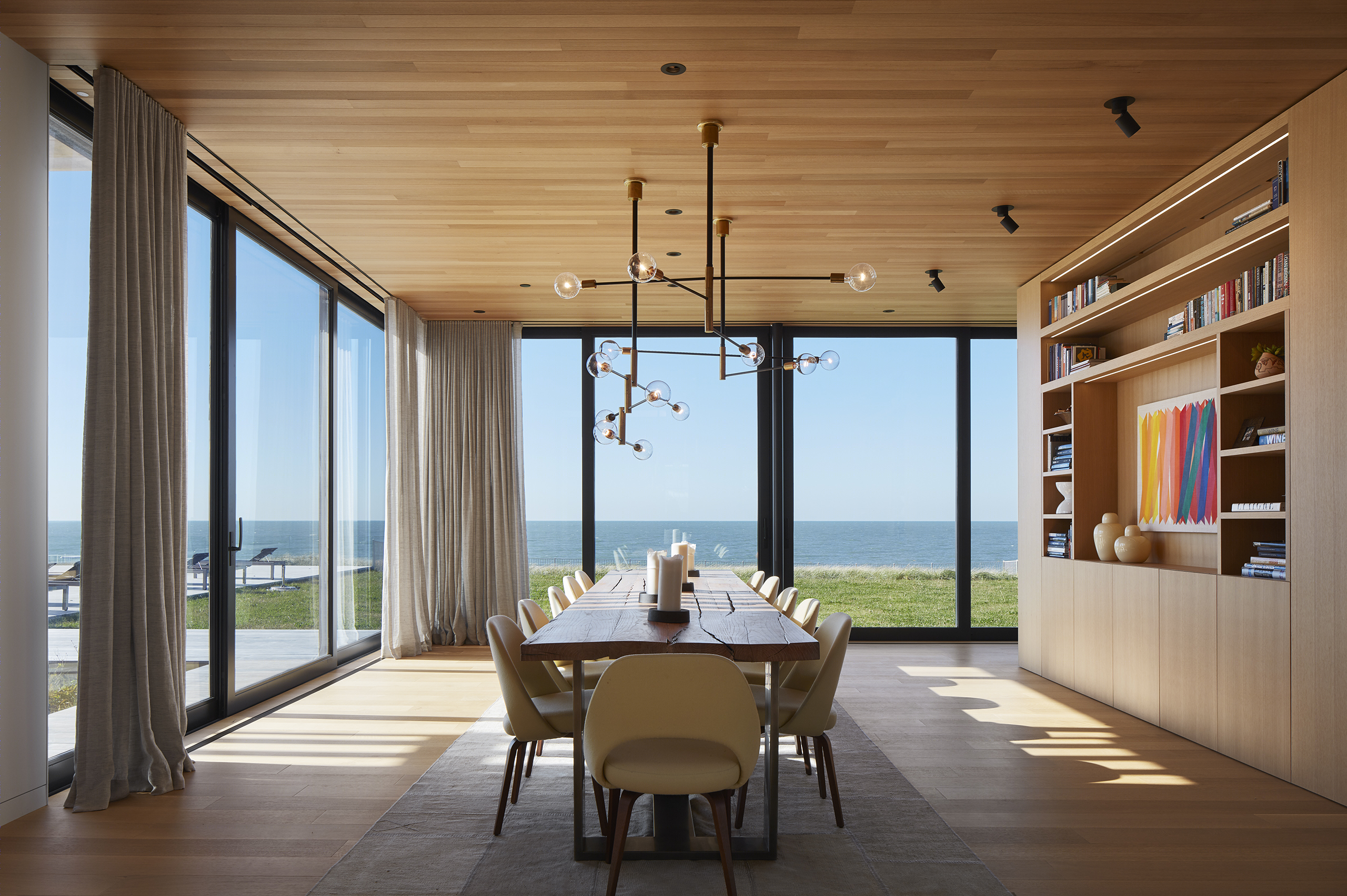湖畔静谧 | St. Joseph Beach Residence 的精致室内设计-5