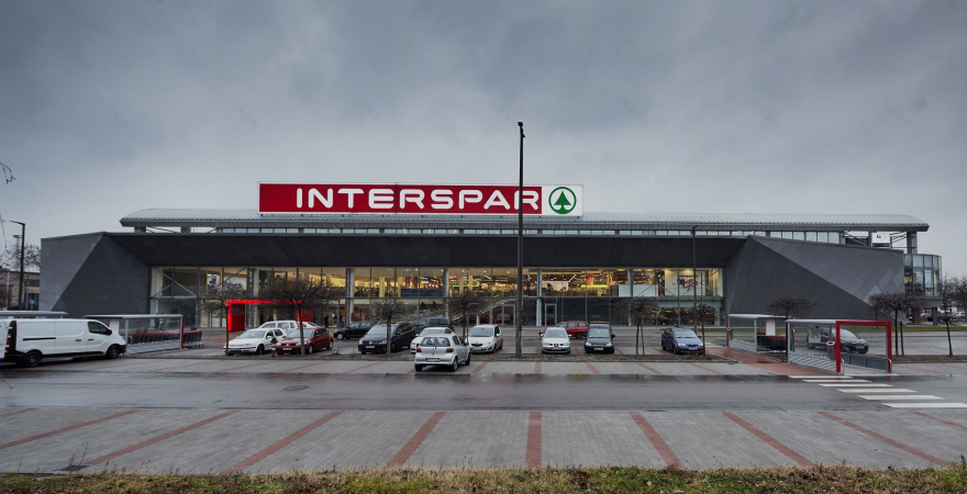 Tatabánya INTERSPAR 超市翻新-1