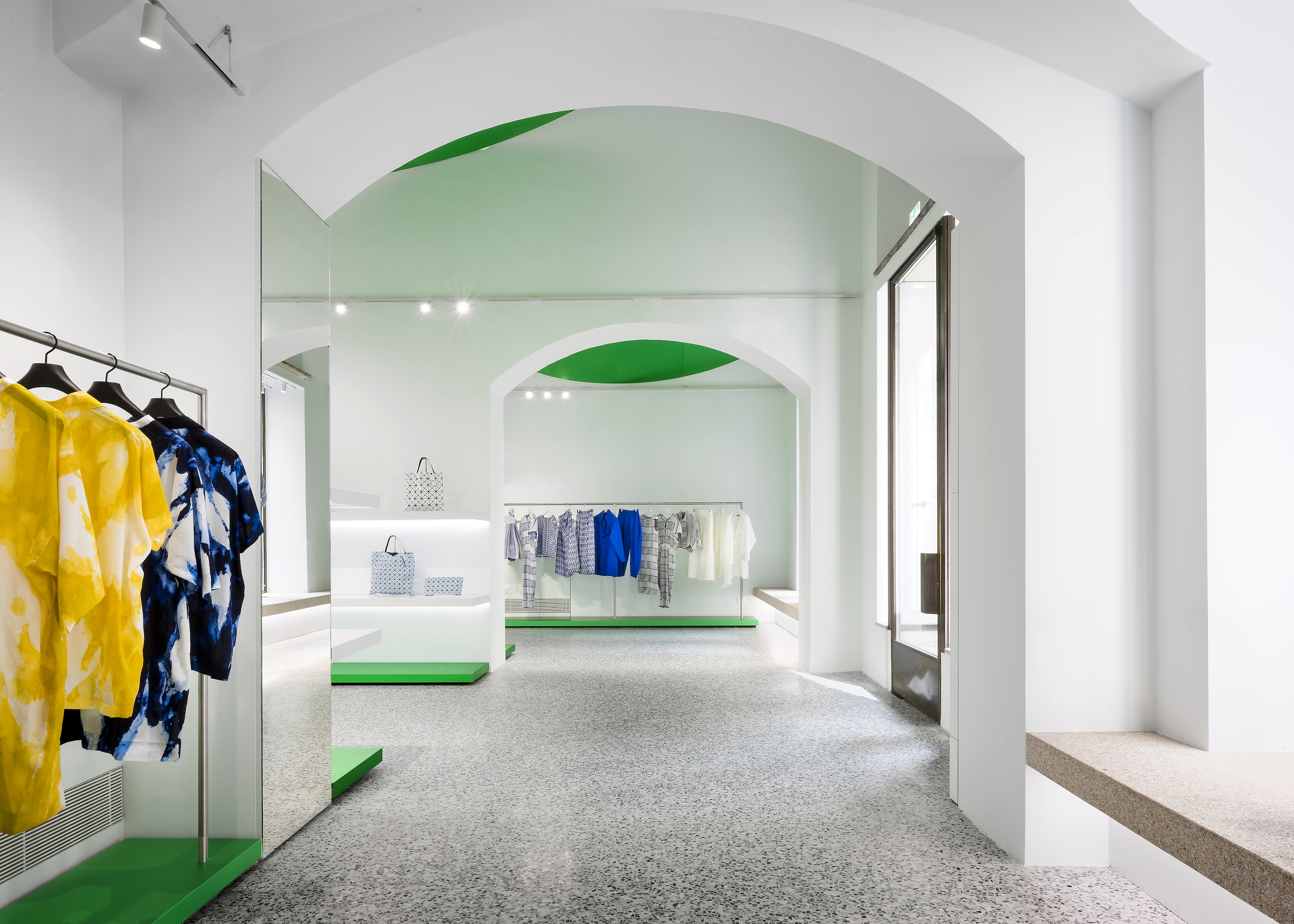 米兰 ISSEY MIYAKE 旗舰店-6