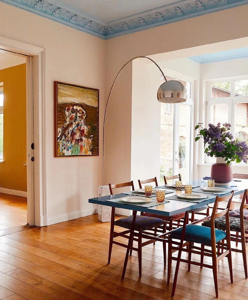 德国北部乡间小屋，经典家具与现代美学的完美融合-11