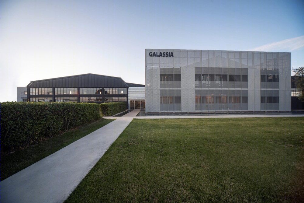 重塑 60 年代建筑风格的 Galassia 总部设计-9