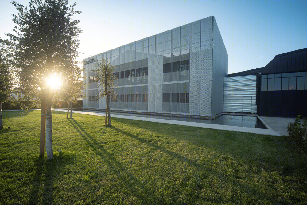 重塑 60 年代建筑风格的 Galassia 总部设计-11