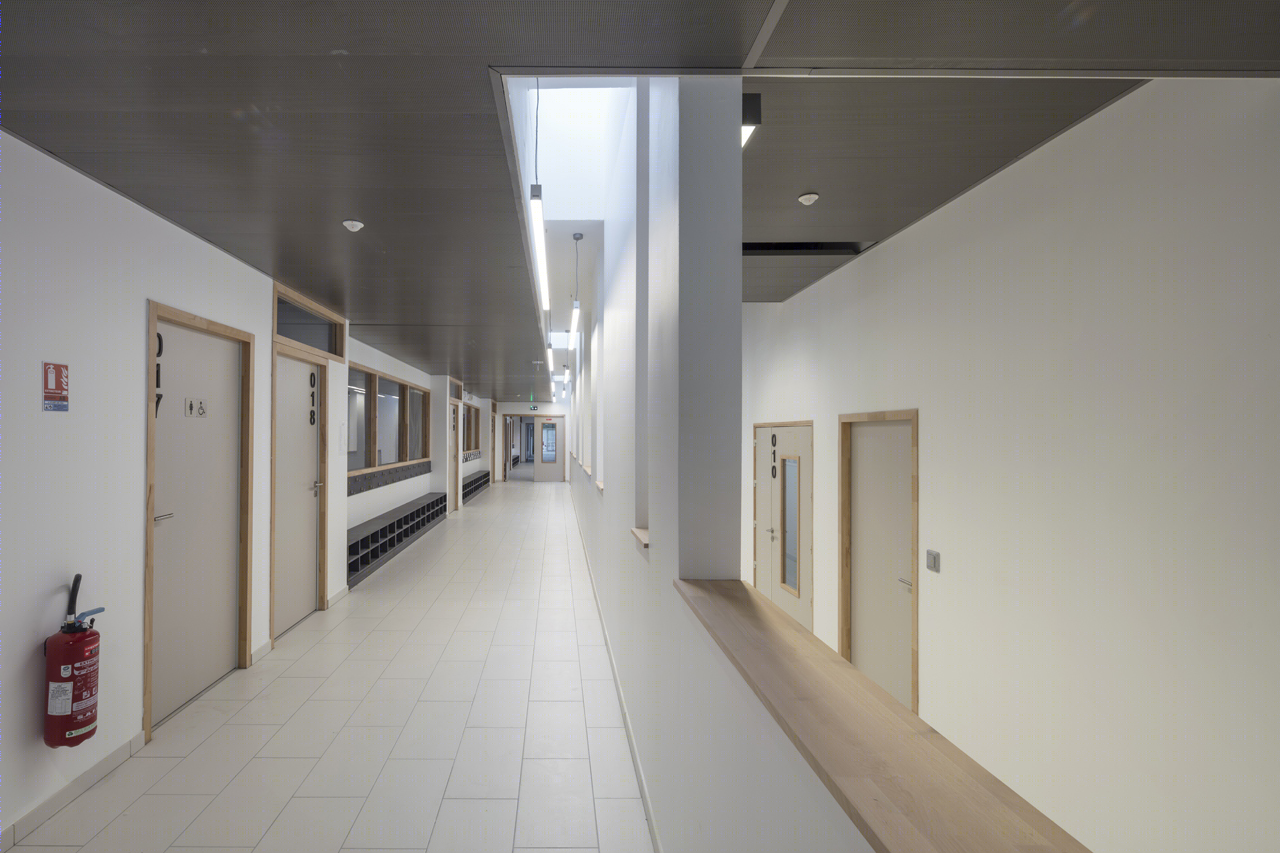 MDR Architectes 打造绿色环绕的法国校园-10