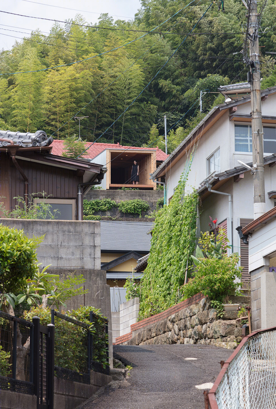 日本老旧住宅翻新,木结构体量打造舒适生活空间-7