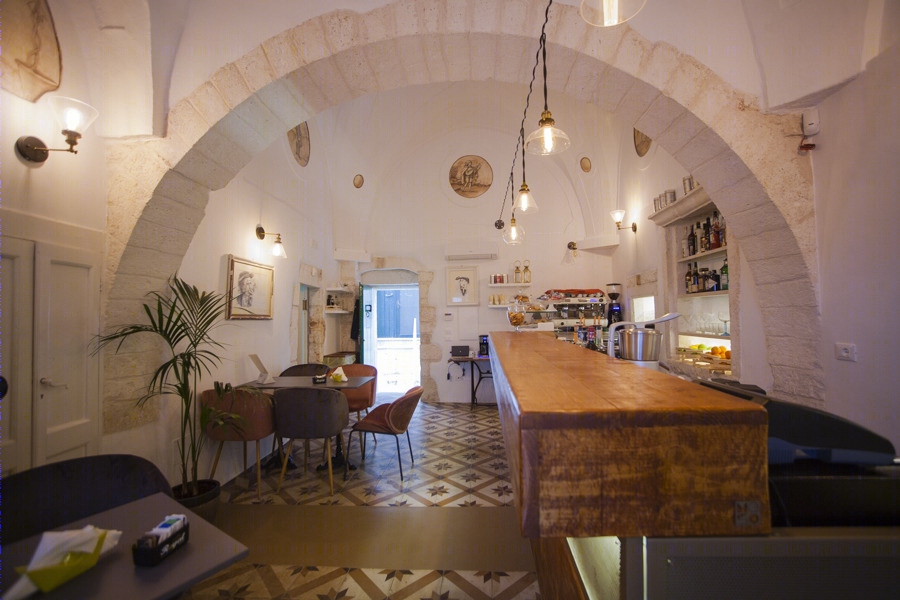 历史与现代交融的意大利 Ostuni 小酒馆-7