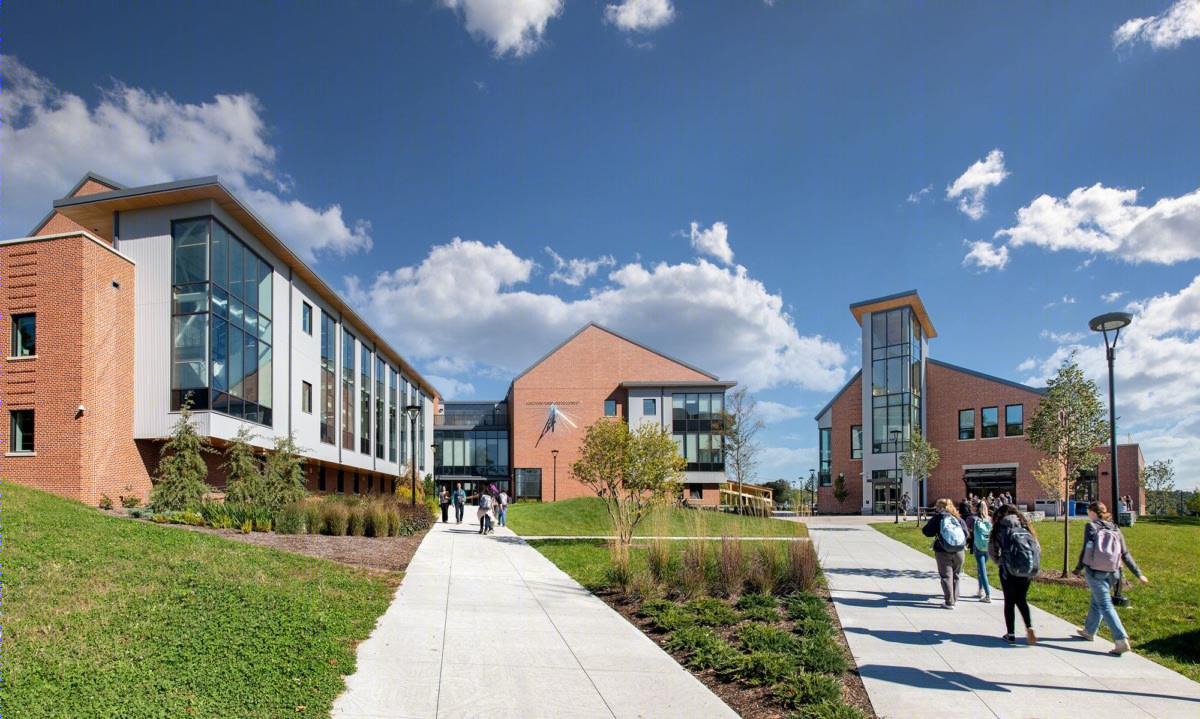 "Bristol County Agricultural High School | 绿色环保的农业教育创新设计"-7