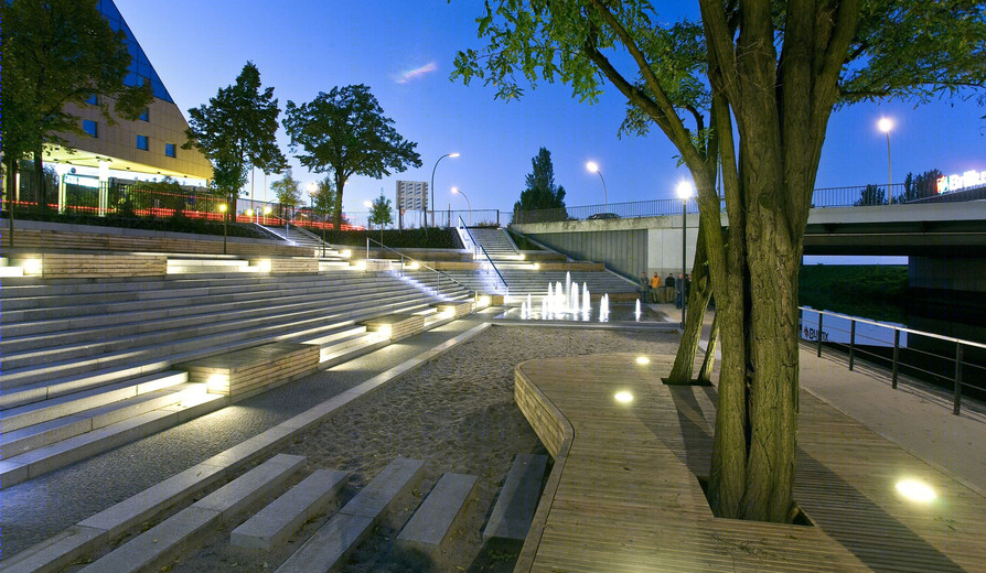 柏林城市运河边的公共休闲空间-4